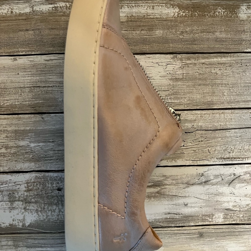 NEW Frye Lena zip-up sneakers, pink distressed leather, women’s size 9 - Picture 2 of 6